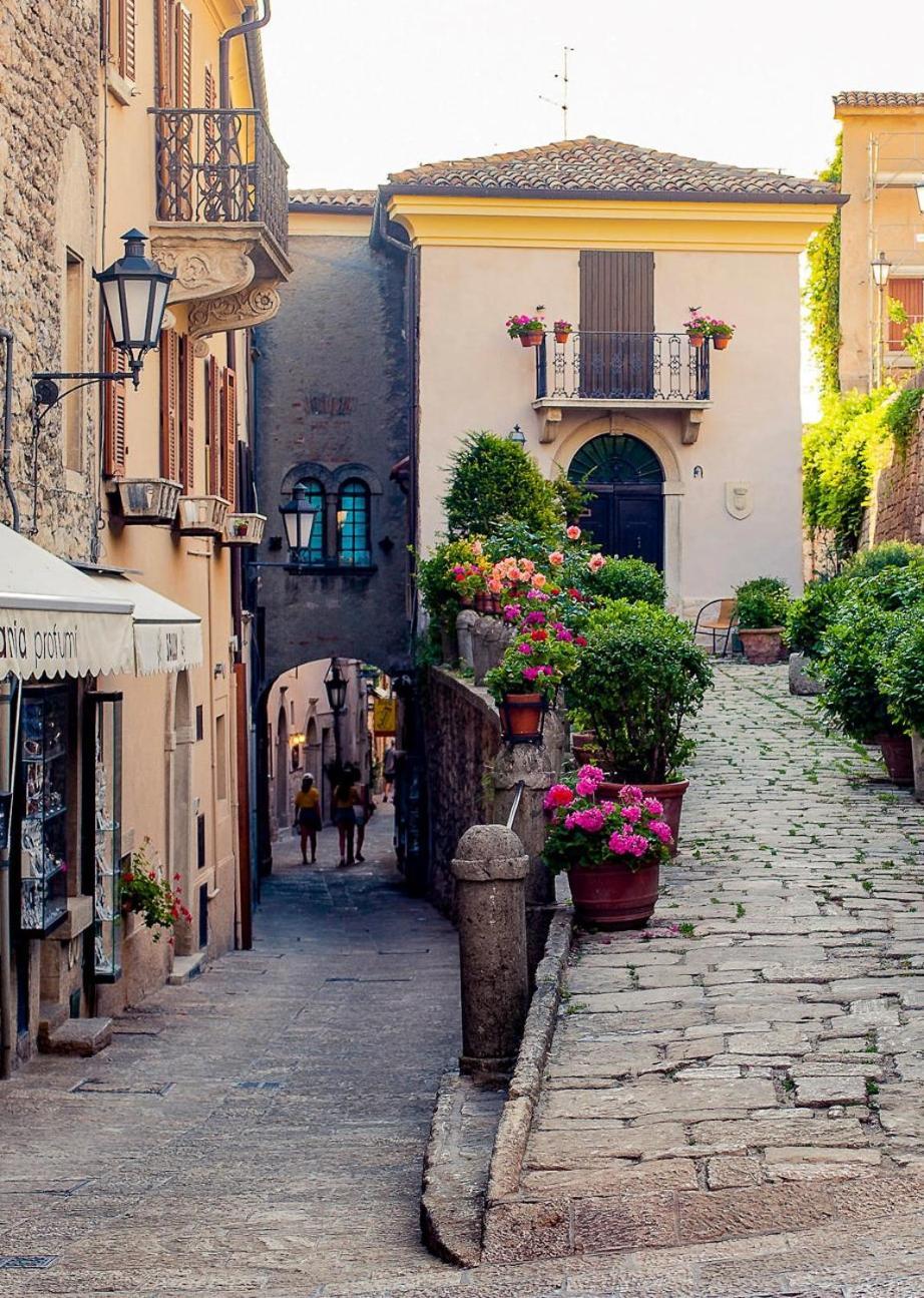 Antica Bifora Rsm Bed & Breakfast San Marino Bagian luar foto